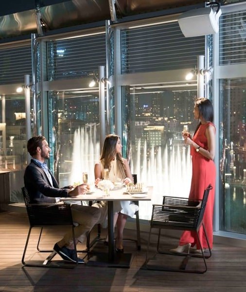 Burj Khalifa Jantar ou Almoço Experiência 2026