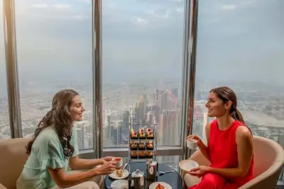 Bilhete de entrada para o Burj Khalifa The Lounge com refeição