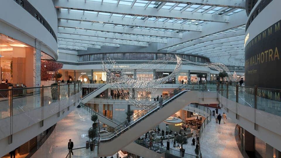 ブルジュ・ハリファ・チケットとドバイ・ナイトツアー2025
